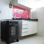 Apartamento Espaçoso, Linda Vista, Próximo A Praia